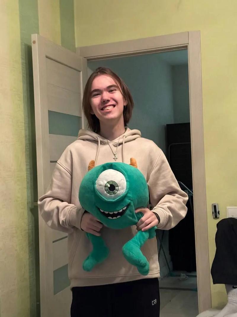 Meiko成为LPL首位在国际赛事BO5里被LEC战队两次横扫的选手