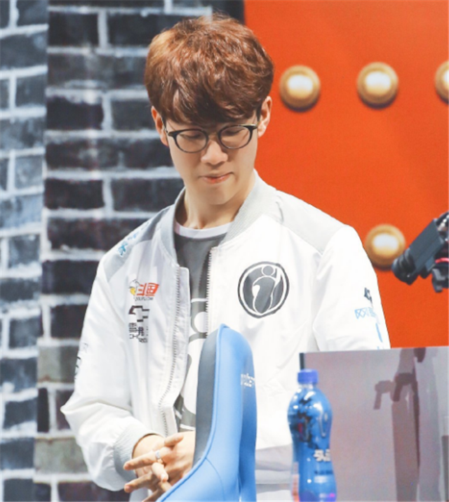 DRX 官方公告：中单选手 SeTab 正式转会至 TT Club