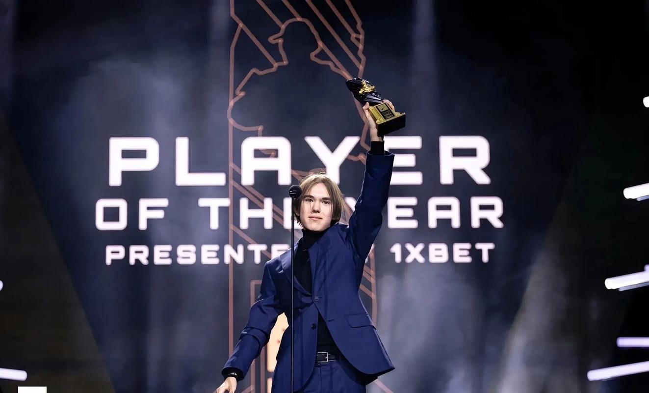 WE官方：下路选手LP断开连接，恢复自由人身份