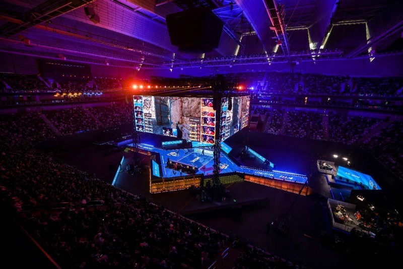 Lwx ： Noxia, 兄弟，你能给点反馈吗？请说点什么，我求你说点什么，伙计！